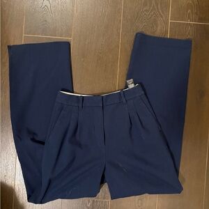 Navy Re(essential) effortless pants